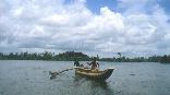 Geniessen Sie eine Katamaran Fahrt auf dem See