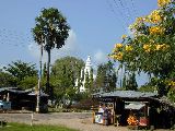 Blick auf die Ruwanweli Stupa